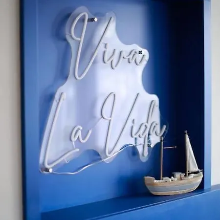 Frida By The Sea *